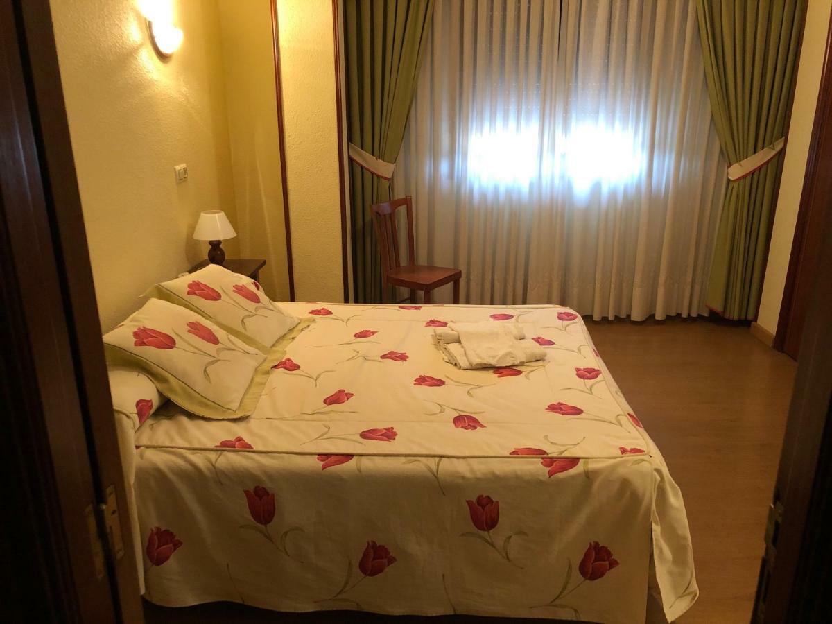 Hostal El Escudo Cilleruelo de Bezana Kültér fotó